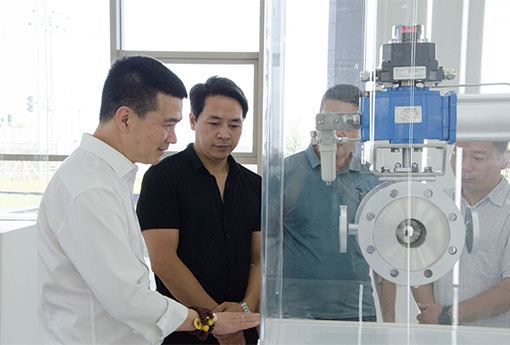 熱點新聞 | 溫州市「互看互學」標桿企業(yè)研學活動走進力諾交流學習